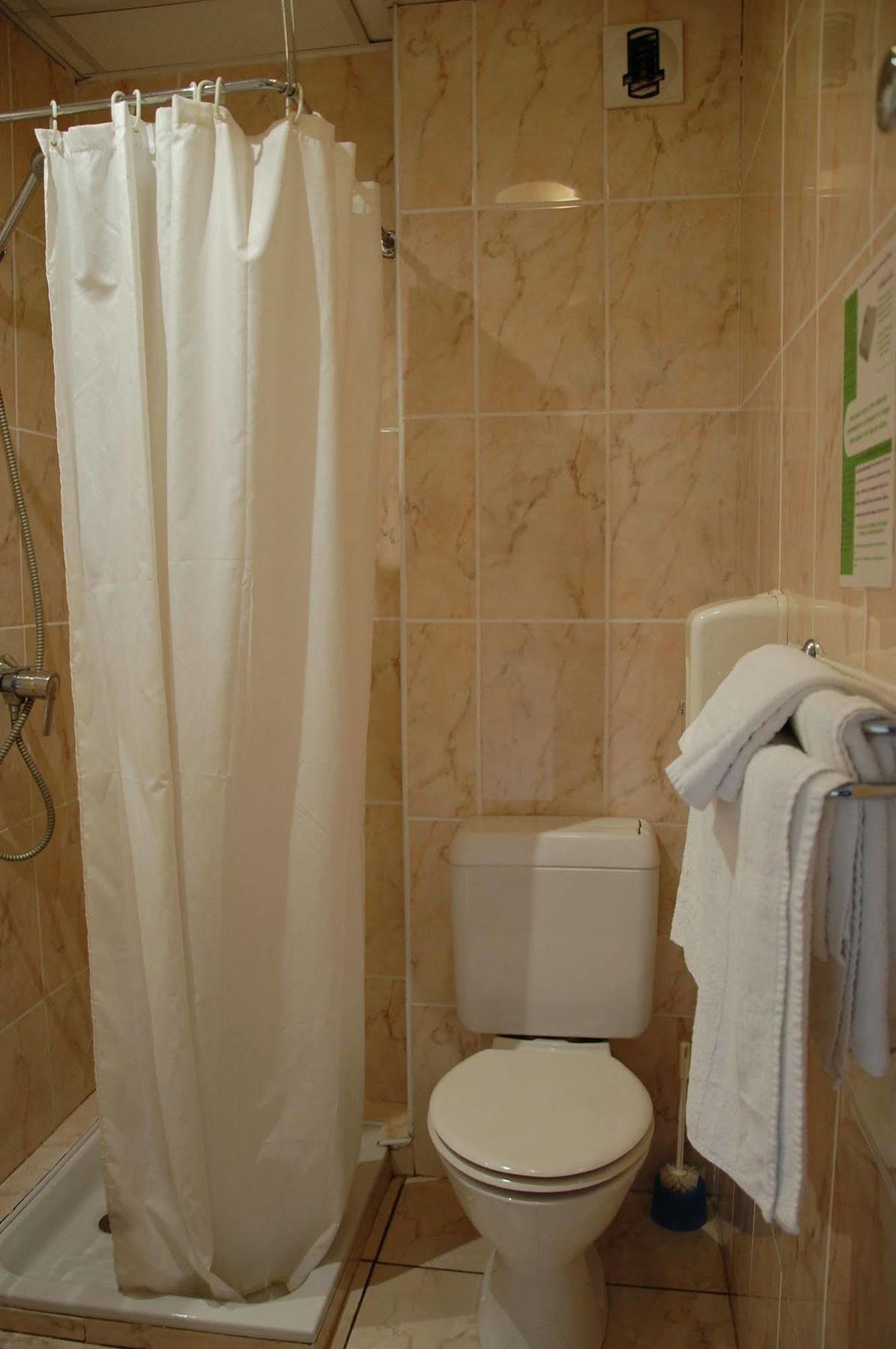 Louvre Vincenette Hotel 3*